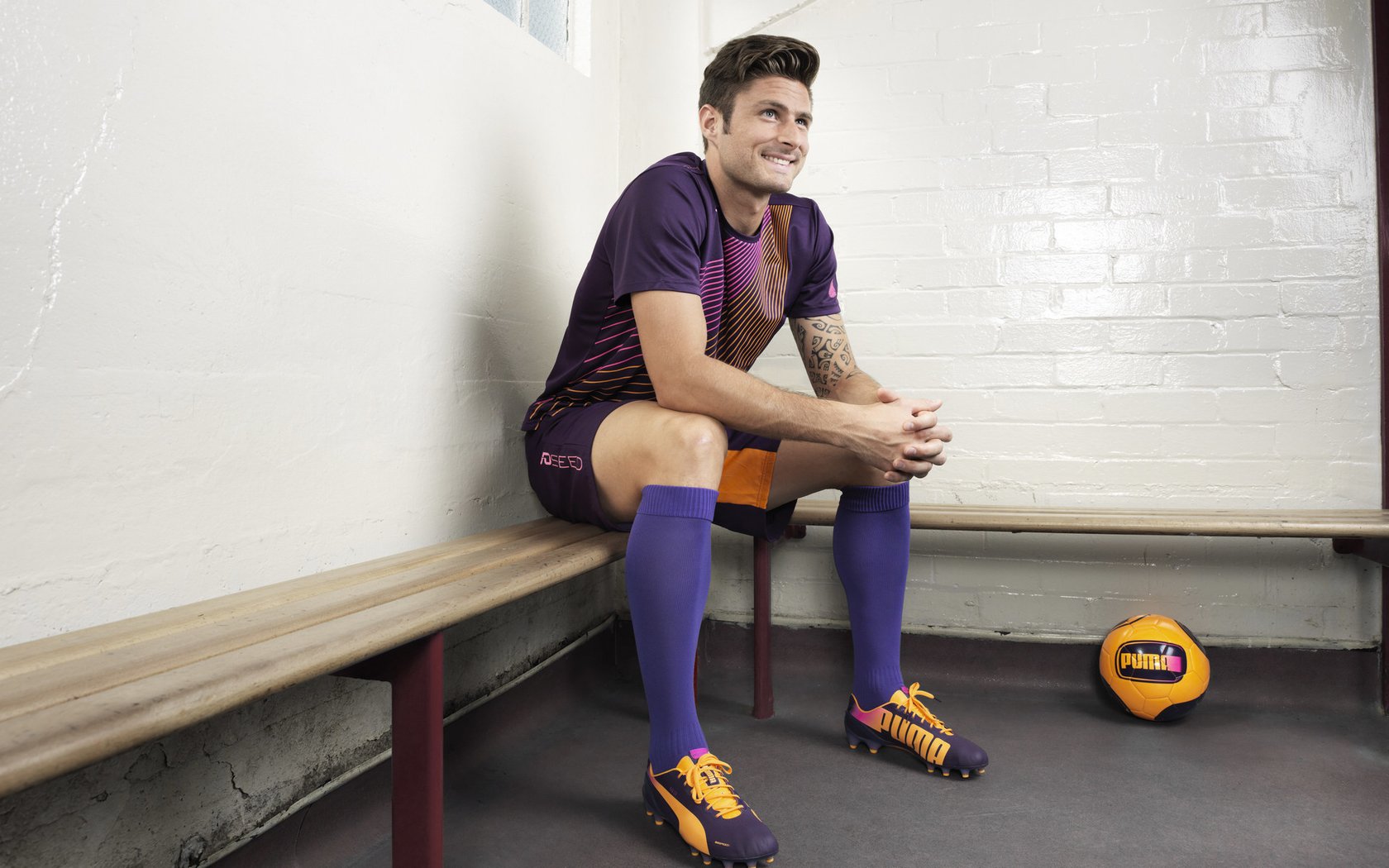 欧冠“名场面”：那些永载史册的经典瞬间，欧冠最经典的一场比赛